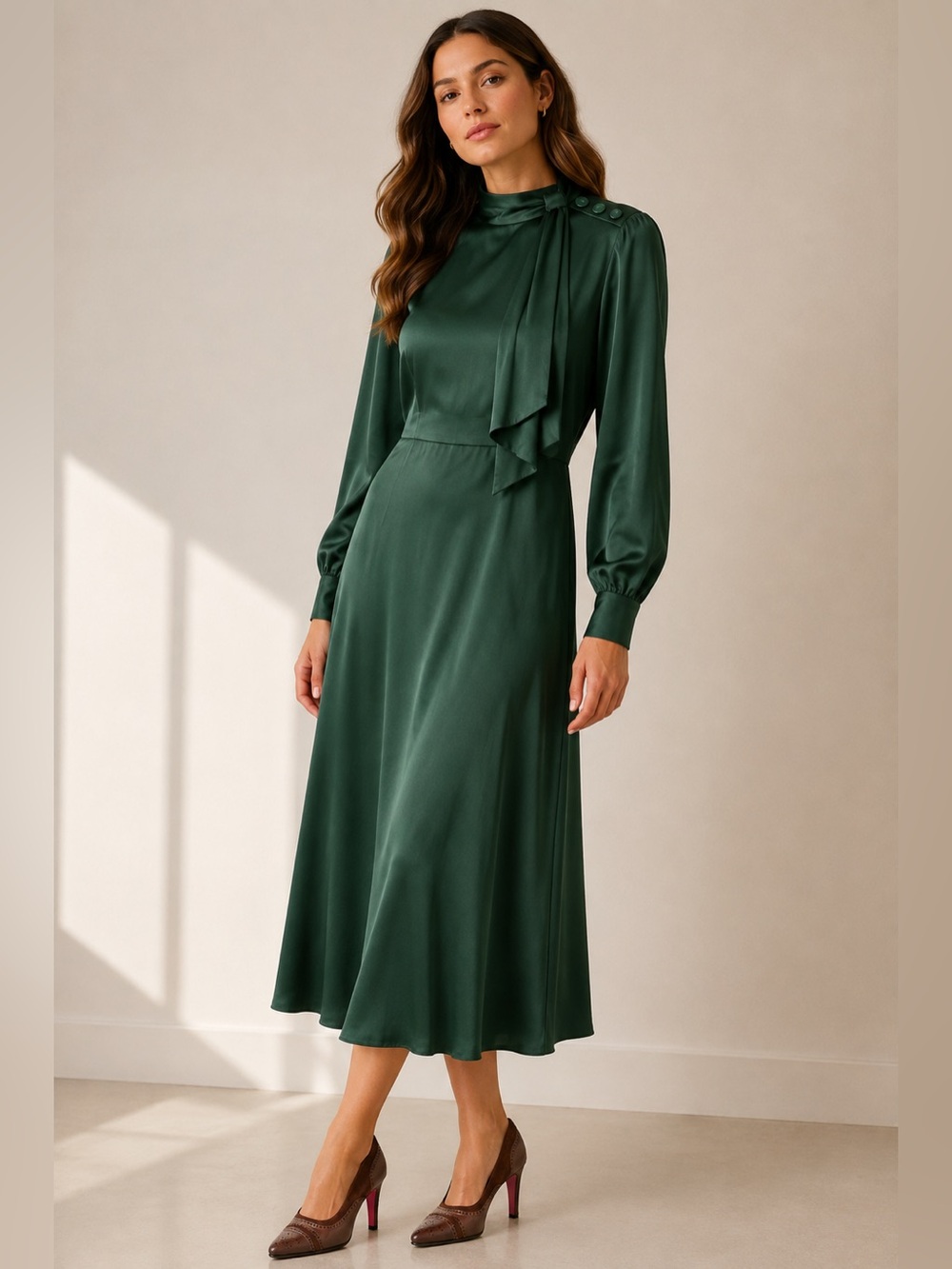 Alexia Admor Brooklyn Emerald Green Satin Midi Dress Size 6